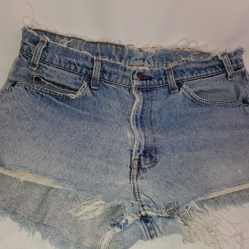 Vintage Levis 505 Orange Tab Denim Cut-off Jean Shorts
